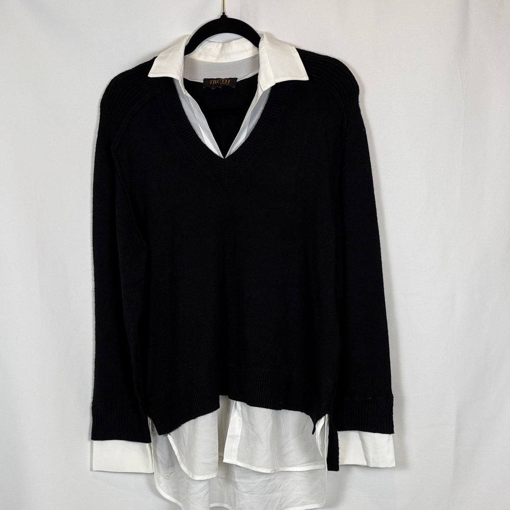 Truth by Republic Elegant Black V-Neck Sweater. Size large EUC